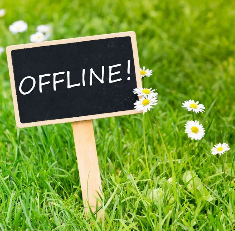 blackboard-with-offline-written-on