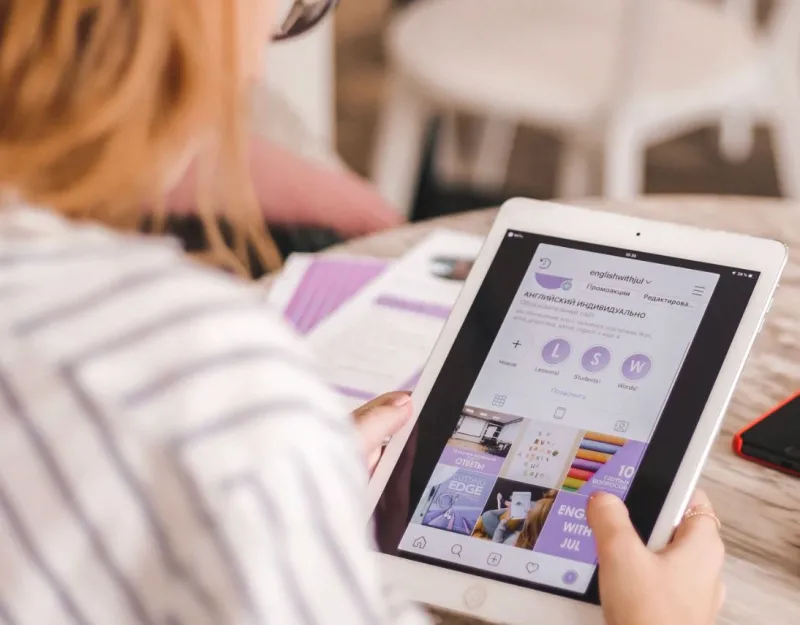 Deliver a web app that is mobile friendly and responsive Deliver a web app that is mobile friendly and responsive